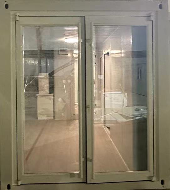 Pair doors